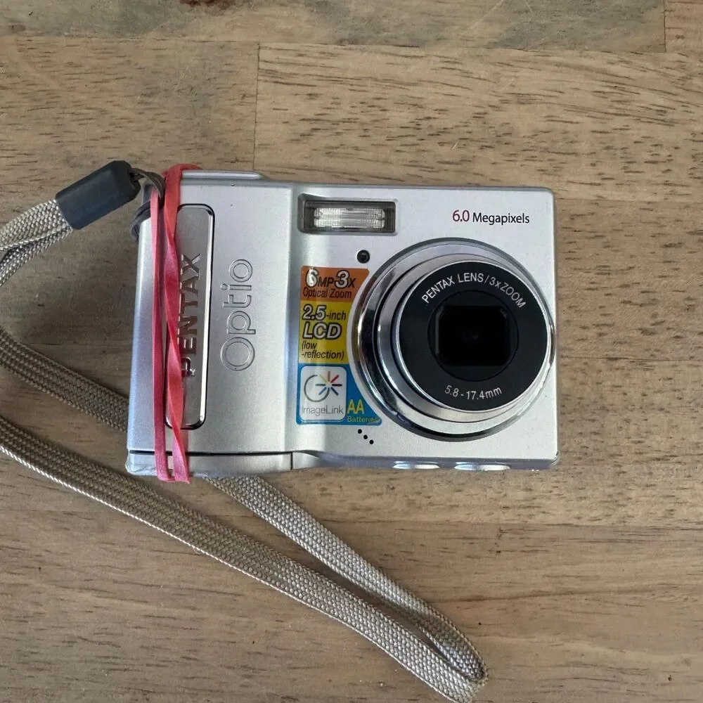 Pentax Optio M10 6MP Digital Camera Silver Vintage 3x Zoom Box Manual Case
